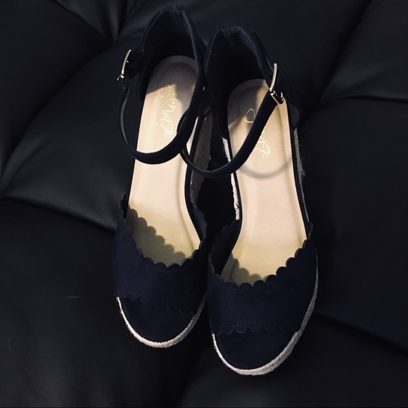 Wedges - Picture 5 of 7